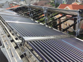 Giải Pháp nước nóng năng lượng mặt trời dàn ống